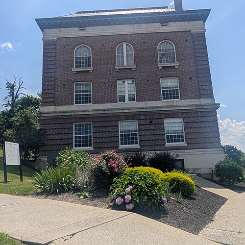 Side-view of the Carnegie Building